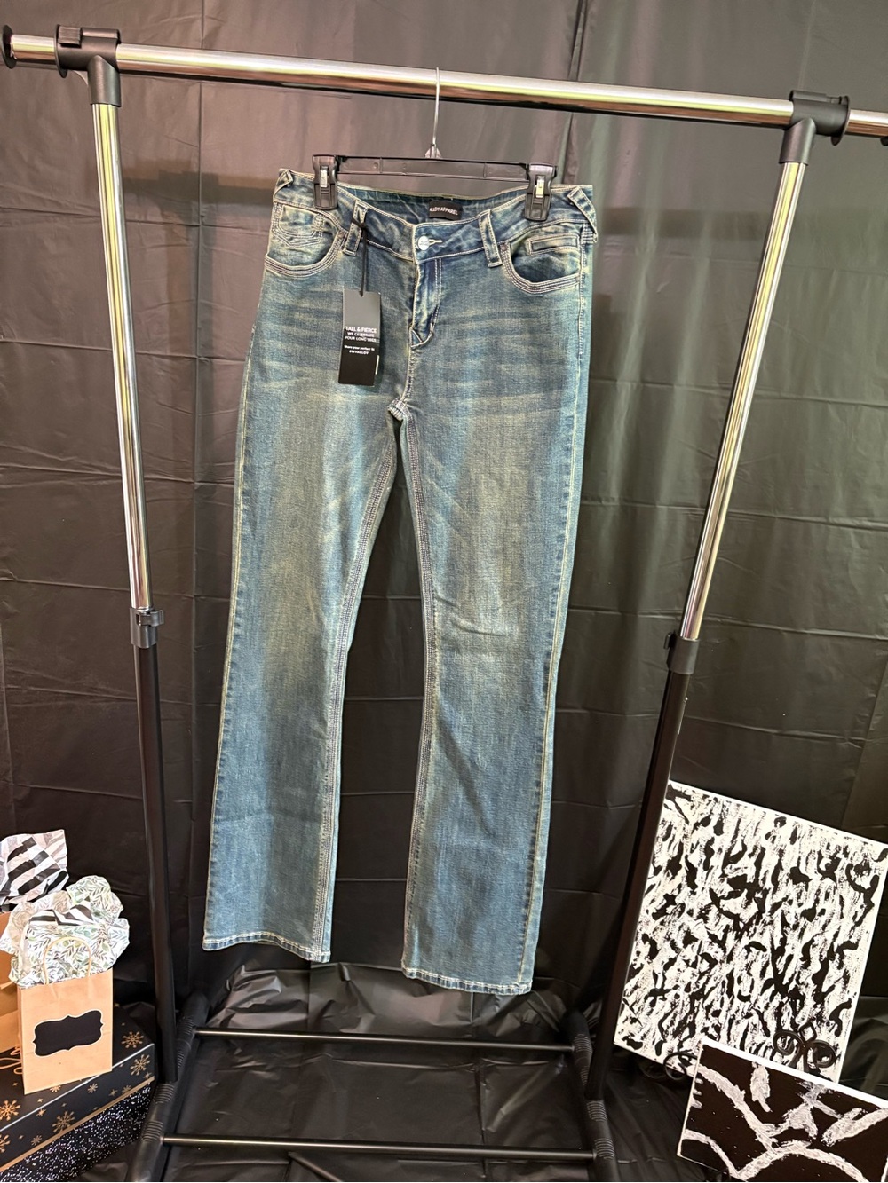 ALLOY Women's Straight-Leg Jeans in Faded Blue Wash
